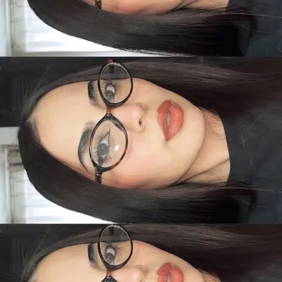 Claudia. profile