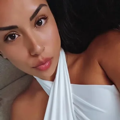 Clau Arteaga💕🐉 profile