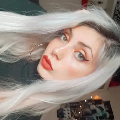 Claudia 🥀 profile