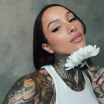 Cleo Pétra profile