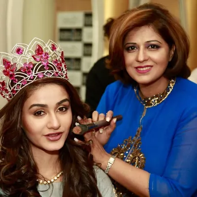 Celebrity Makeup & HairStylist