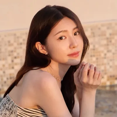 Clio كوليو クリオ profile