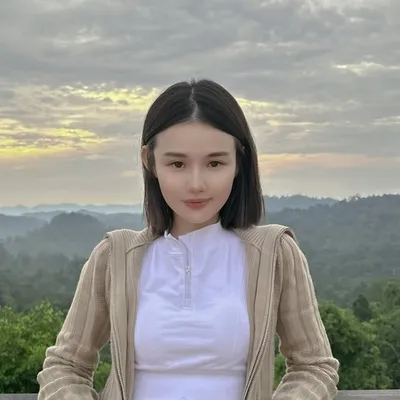 Cloye Khew profile