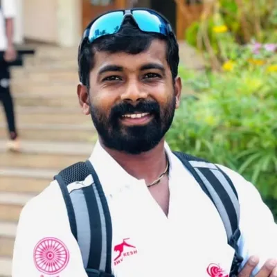 Coach Vairavanathan profile