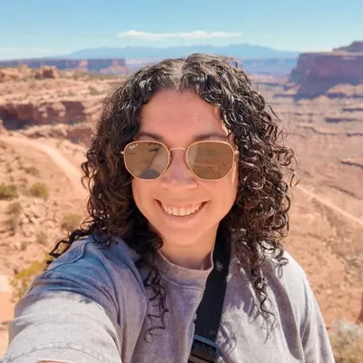 serena | faith filled healthy living + reading profile