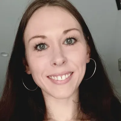 Colleen Higginbotham profile