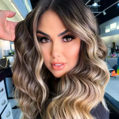 Camila Lopes profile