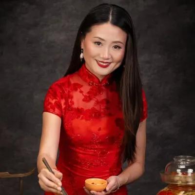Vivian Aronson 袁倩祎 profile