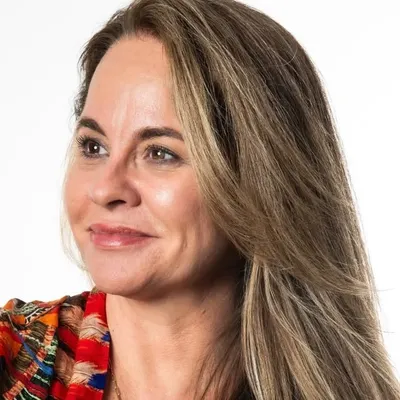 Claudia Arruga profile