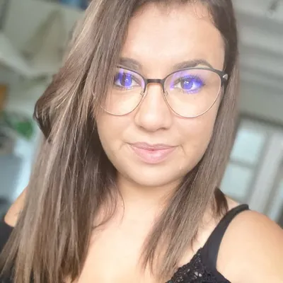 Coralie Dblg profile
