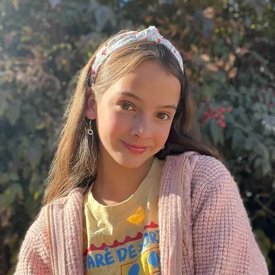 Cora Bennett profile
