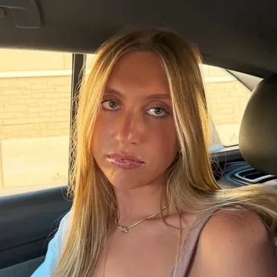 Cora Shircel profile