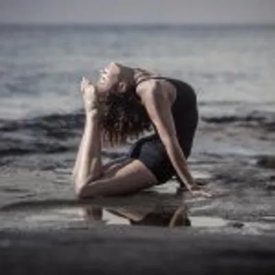 Corrie Ananda Ashtanga profile