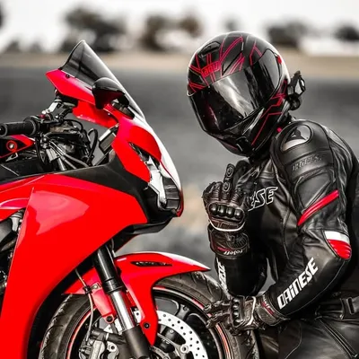 1000RR Rider profile