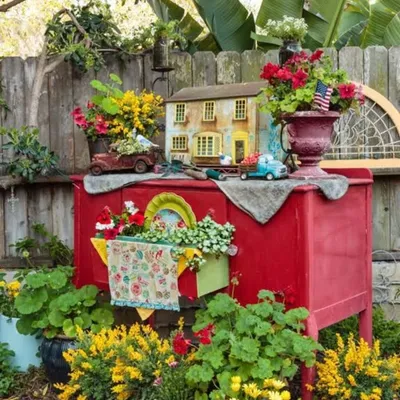 Kelly🏡 Cottage Decor & Flea Market Finds profile