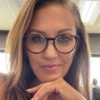 Carolyn Csoka profile