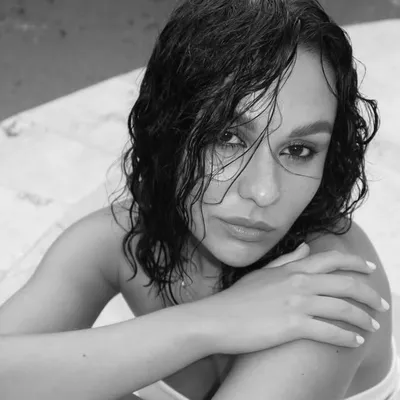 COURTNEY AHMET profile