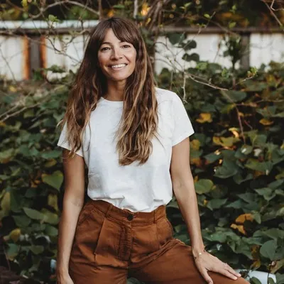 Courtney Adamo