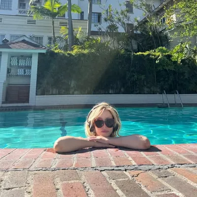 Courtney Love Cobain profile