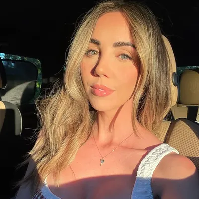 Caroline profile