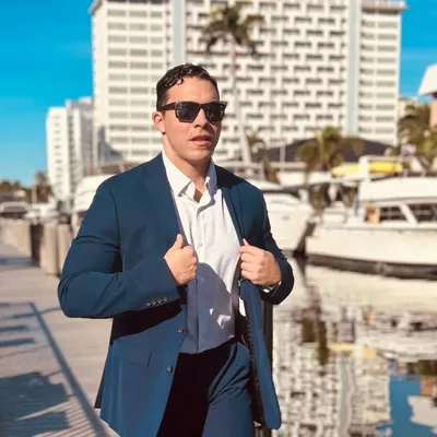 Dennis Alvarez profile