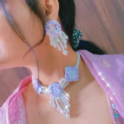 Surbhi patel | Handmade jewellery and press on nails profile