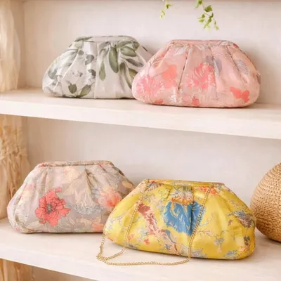 Crafty Clutchz | Hand embroidered clutches & Potli bags profile