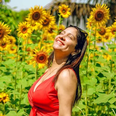 FARAH ੴ 🌍Travel | Lifestyle | Food | Entertainment | UGC profile