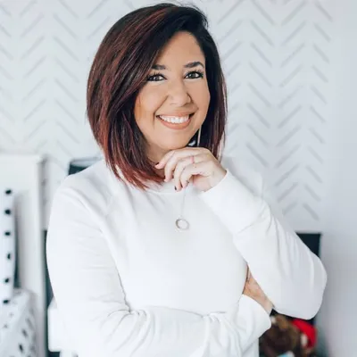 Jacki Quinones | Lifestyle & Home DIY + Decor profile