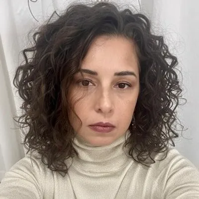Cristiane Oliveira profile