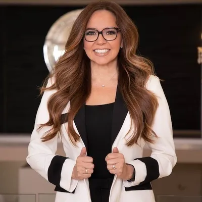 Cristina Cuellar profile
