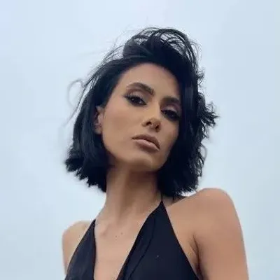 Cristina “Vee” Valenzuela profile