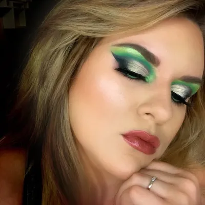 Crystal|Influencer|Makeup profile