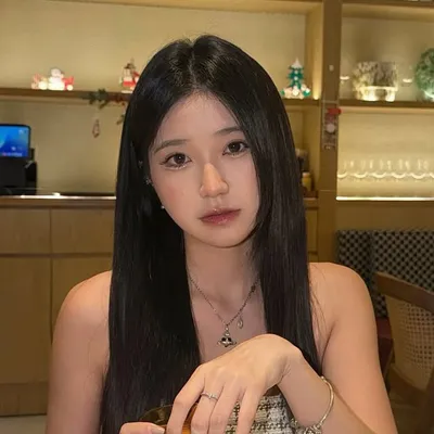 ๐๐ซ๐ฒ๐ฌ๐ญ๐๐ฅ โหโฟหยฐ profile