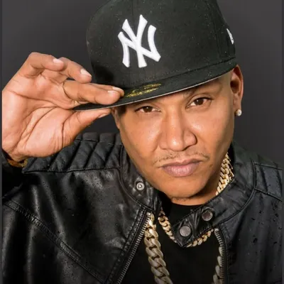 Cuban link profile