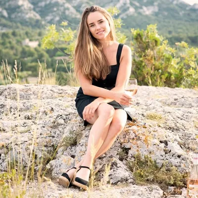 Curious Provence - Ashley Tinker profile