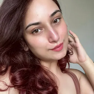 Avni Tuli 🧿 profile