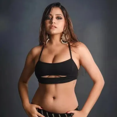 Navel Shoutout profile