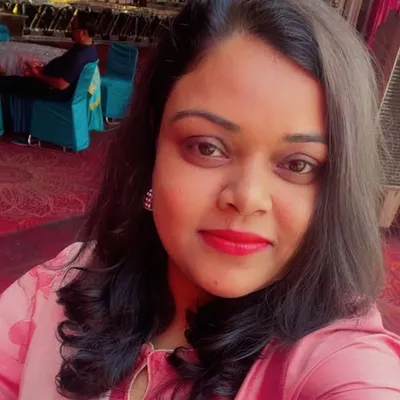 Mousmi | Travel stories profile