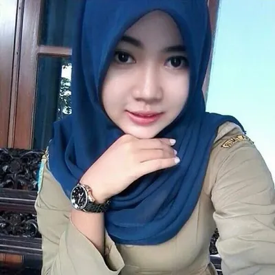 Mia profile
