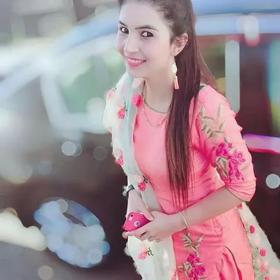 preet๐๐๐ profile