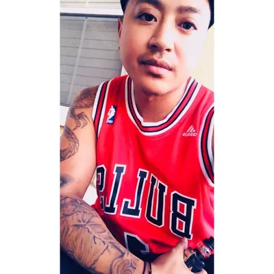 Mike "CuZ1H" Nang profile