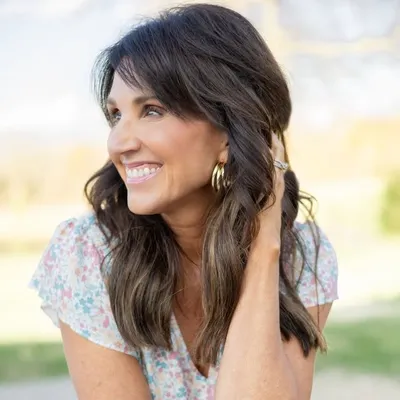 Cyndi Spivey | Style Over 40 profile