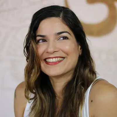 Cynthia Landa profile