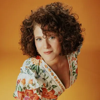 Cyrille Aimée ❤️ profile