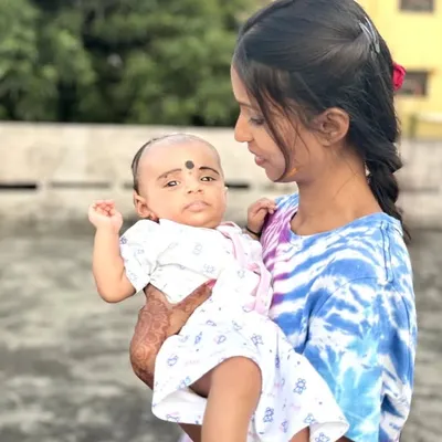 Sravanthi ๐ profile