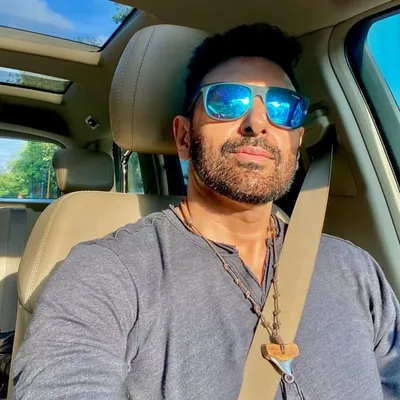 Parvinn Dabass profile