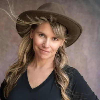 Daisy Gilardini profile