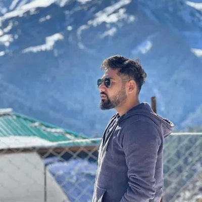 DAKSH JASWAL🧿 profile