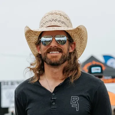 Dale Brisby profile
